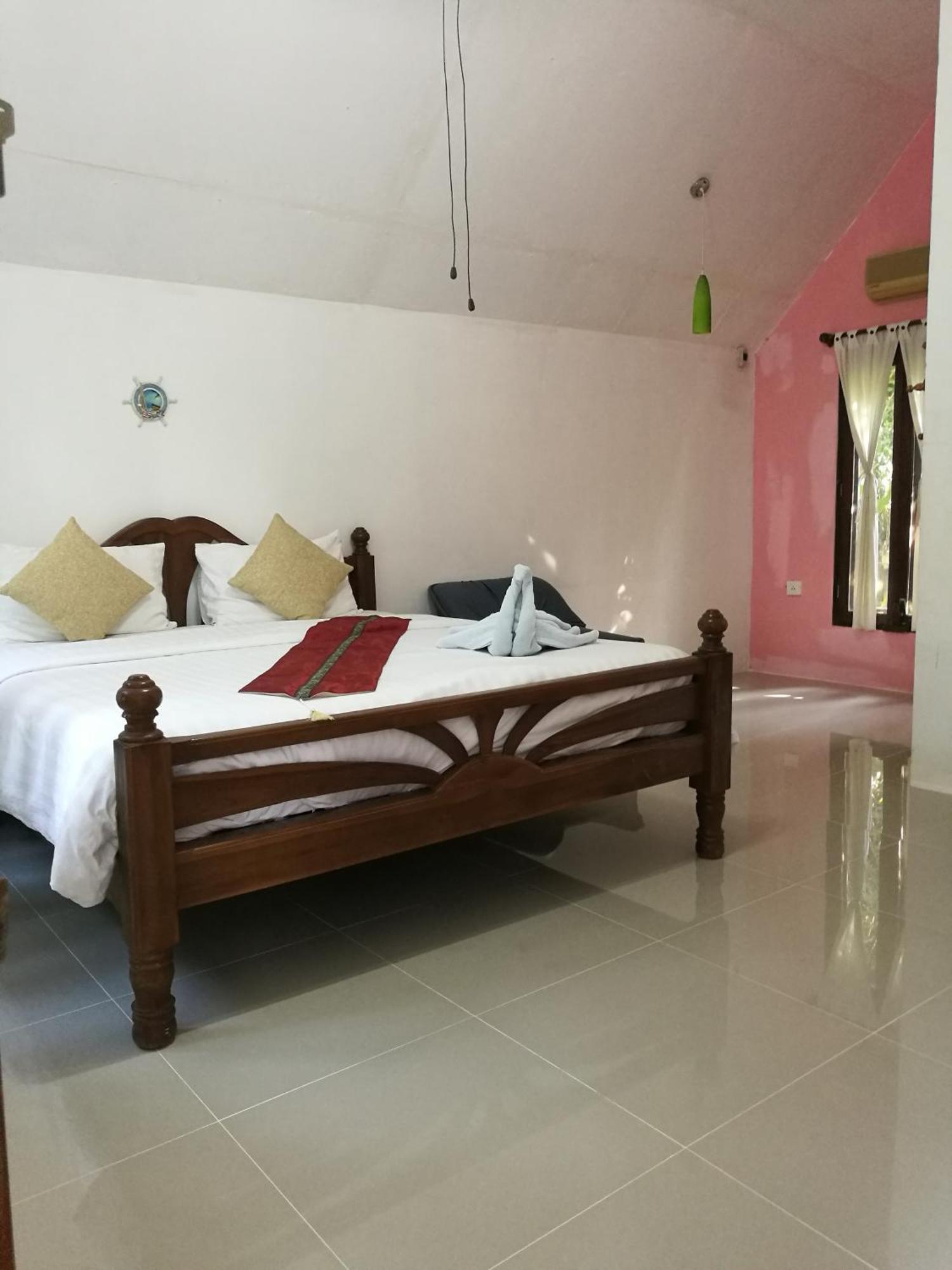 River Marina Resort Uthai Thani Exterior foto